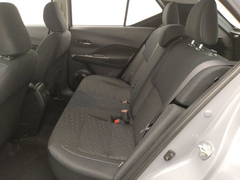Used 2024 Nissan Kicks SV FWD image 18