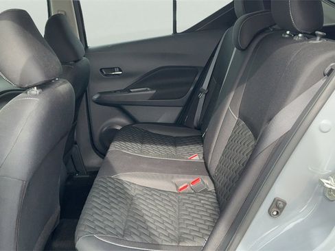 Used 2021 Nissan Kicks SV image 13