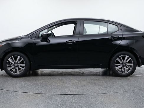 Used 2025 Nissan Versa SV FWD image 5