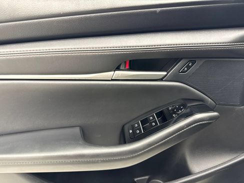 Used 2024 MAZDA MAZDA3 s FWD image 35
