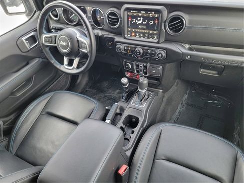Certified 2022 Jeep Wrangler Unlimited Rubicon 4xe w/ Cold Weather Group image 39