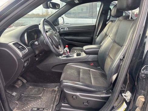 Used 2019 Jeep Grand Cherokee Altitude image 4