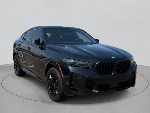 Used 2025 BMW X6 xDrive40i w/ Executive Package AWD/4WD image 3