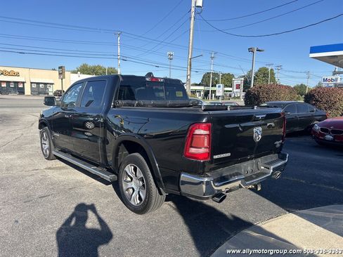 Used 2019 RAM 1500 Laramie image 5
