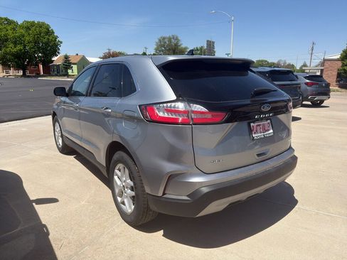 Used 2024 Ford Edge SEL w/ Convenience Package AWD/4WD image 4