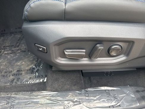 Used 2025 Toyota Tundra Platinum image 18