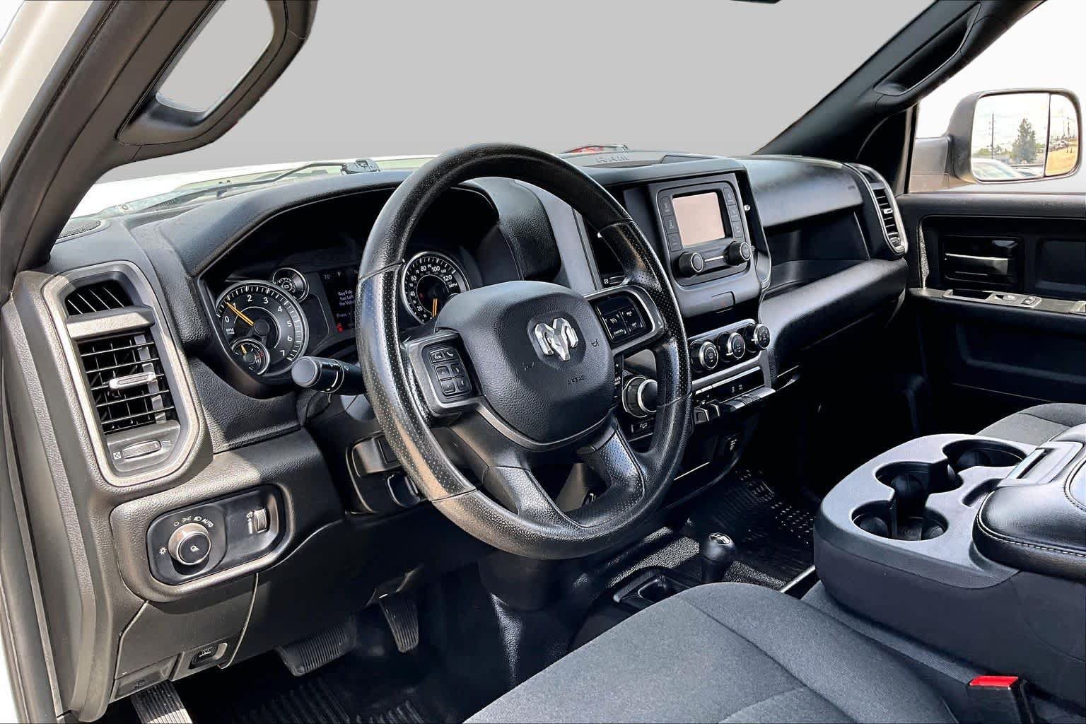 Used 2022 RAM 2500 Tradesman w/ Chrome Appearance Group AWD/4WD image 18