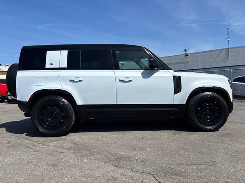 Used 2023 Land Rover Defender 110 V8 AWD/4WD image 3