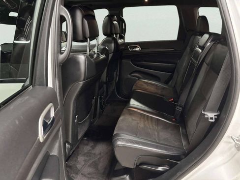 Used 2018 Jeep Grand Cherokee Altitude AWD/4WD image 18