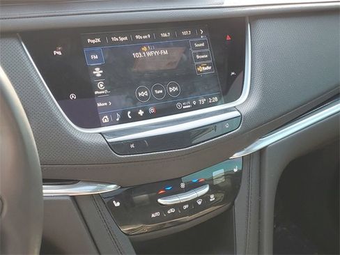 Used 2023 Cadillac XT6 Luxury image 25