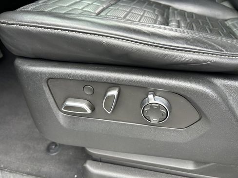 Used 2021 Cadillac Escalade Sport Platinum image 50