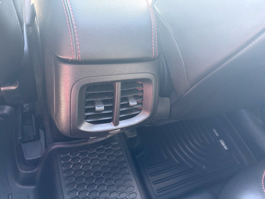 Used 2017 Jeep Cherokee Trailhawk AWD/4WD image 18