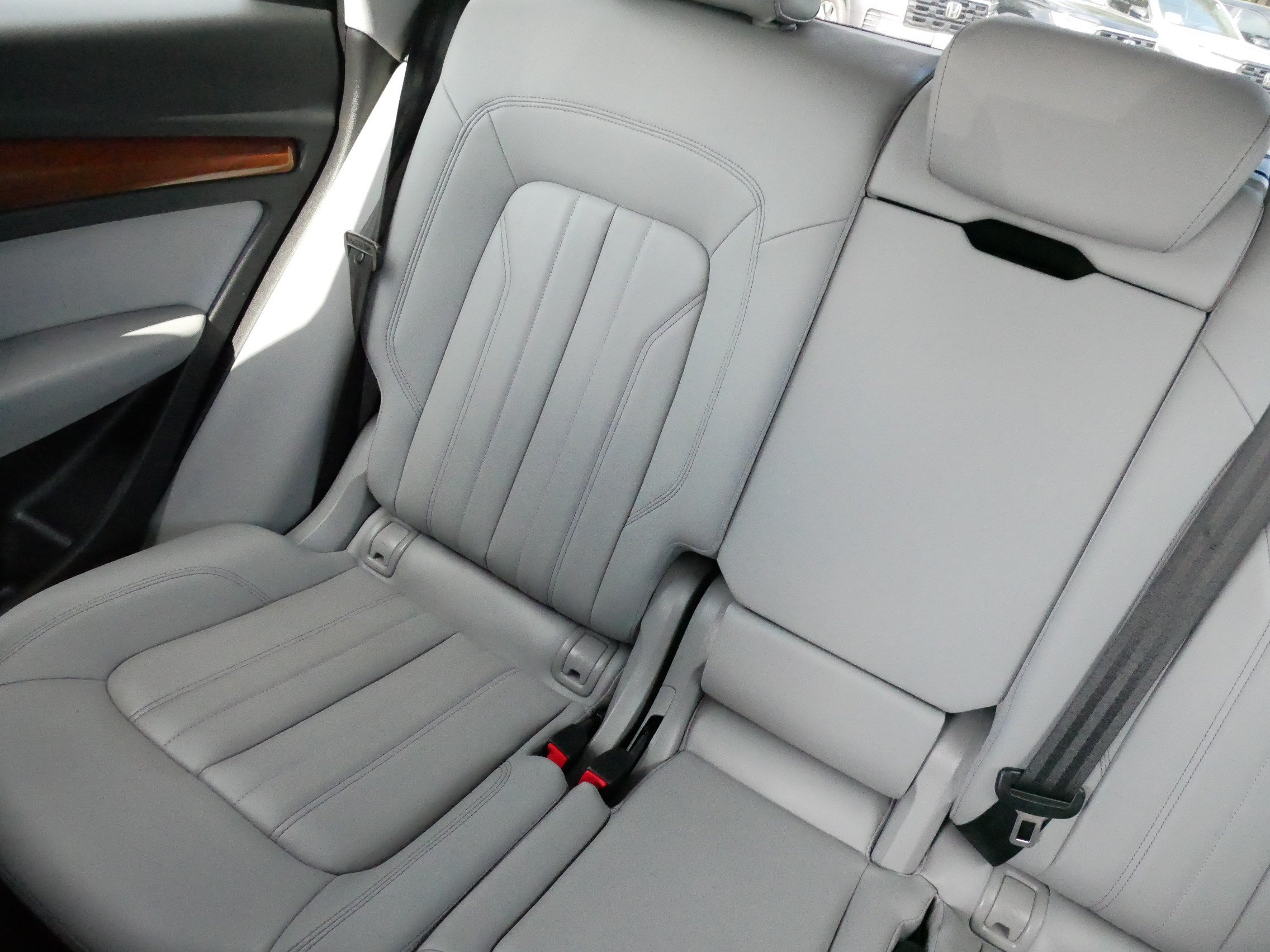 Used 2023 Audi Q5 2.0T Premium w/ Convenience Package AWD/4WD image 12