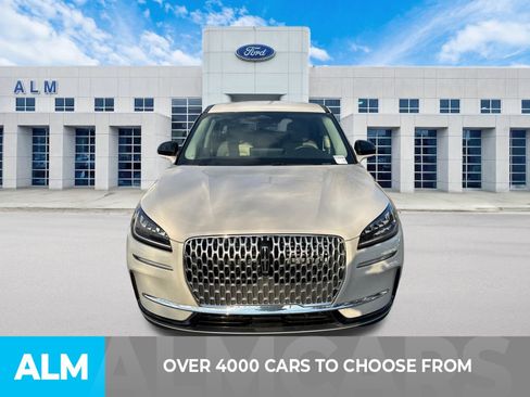 Used 2023 Lincoln Corsair Standard image 3