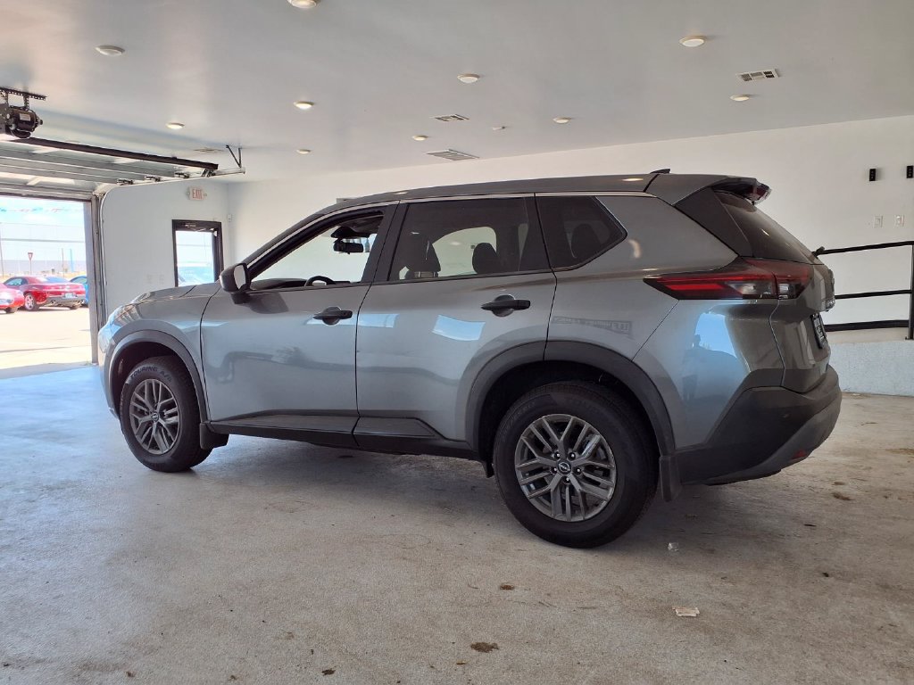 Used 2023 Nissan Rogue S FWD image 19