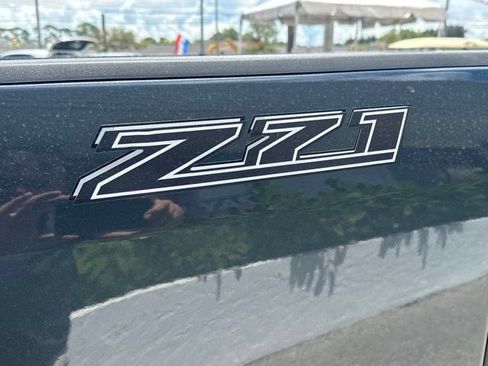 Used 2017 Chevrolet Colorado Z71 RWD image 11