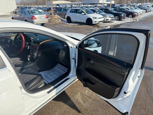Used 2012 Chevrolet Malibu LT image 12