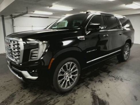 New 2026 GMC Yukon XL Denali w/ Sun & Power Step Package AWD/4WD image 4