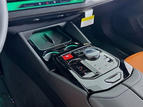 Used 2026 BMW M5 w/ Carbon Package image 6