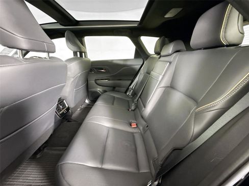 Certified 2025 Toyota Crown Signia w/ Advanced Technology Package AWD/4WD image 32