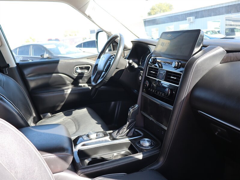 Used 2022 INFINITI QX80 Luxe AWD/4WD image 7