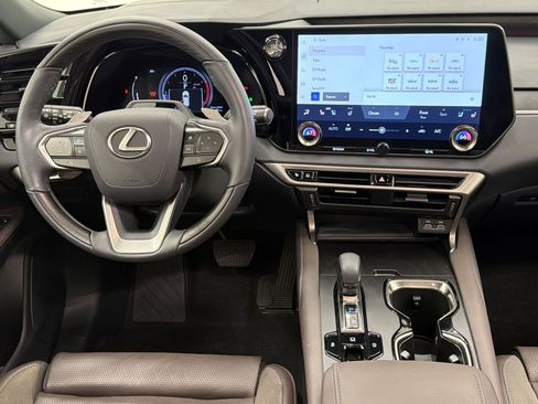 Used 2024 Lexus RX 350 FWD w/ Convenience Package image 28