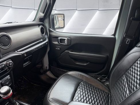 Certified 2023 Jeep Wrangler Sport S image 10