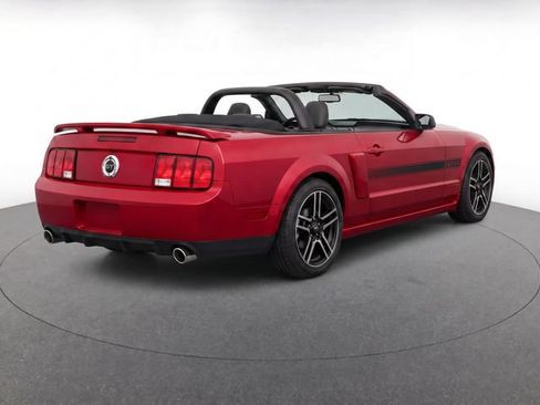 Used 2007 Ford Mustang GT RWD image 4