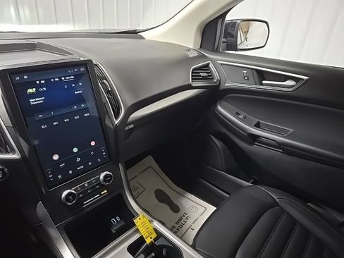 Used 2024 Ford Edge SEL w/ Convenience Package AWD/4WD image 32