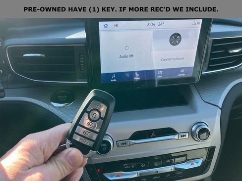 Used 2023 Ford Explorer XLT w/ Equipment Group 202A image 4