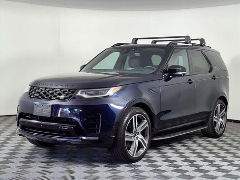 Used 2023 Land Rover Discovery HSE R-Dynamic image 3