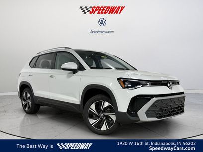 New 2025 Volkswagen Taos SE