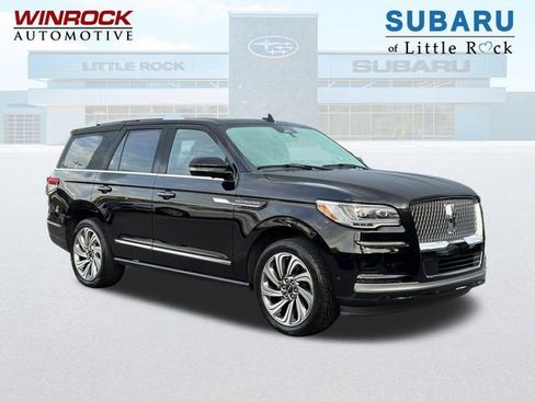 Used 2024 Lincoln Navigator Reserve AWD/4WD image 1