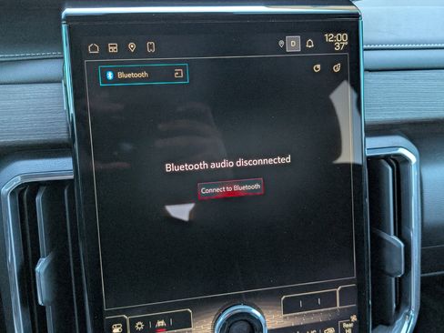 Used 2024 GMC Acadia Denali w/ Super Cruise Package image 32