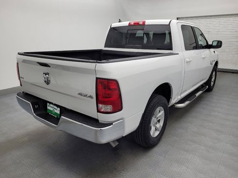 Used 2019 RAM 1500 Classic SLT w/ Luxury Group image 9