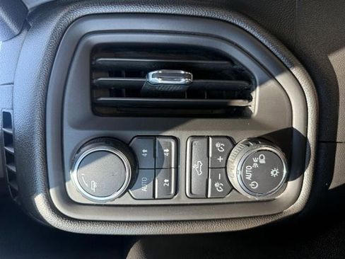 Used 2019 Chevrolet Silverado 1500 Custom Trail Boss image 46