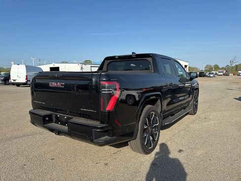 Used 2026 GMC Sierra EV Denali image 3