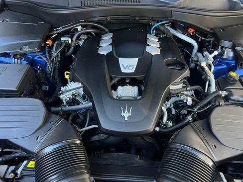 Used 2022 Maserati Levante GT image 38