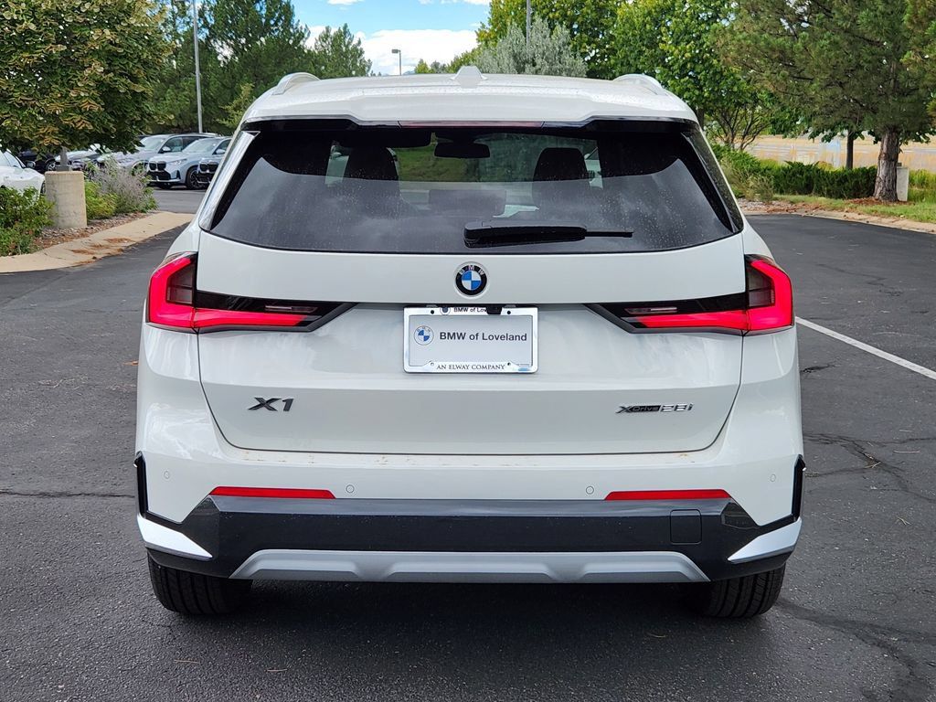New 2026 BMW X1 xDrive28i w/ Technology Package AWD/4WD image 4