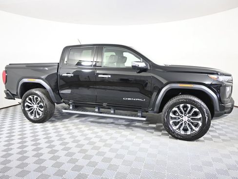 Used 2026 GMC Canyon Denali AWD/4WD image 9