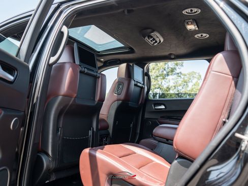 Used 2021 Dodge Durango Citadel w/ Premium Entertainment Group RWD image 23