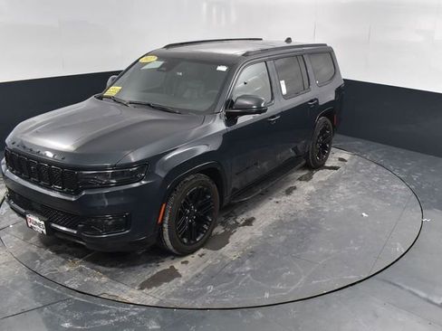 Used 2022 Jeep Wagoneer Series III image 38