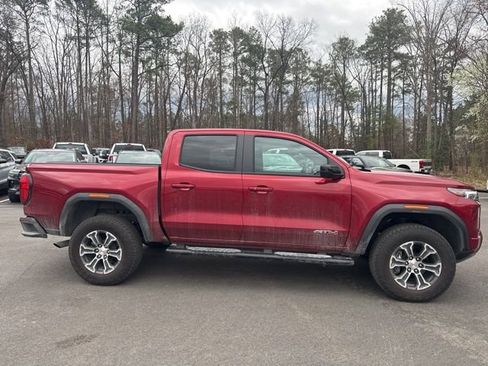 Used 2025 GMC Canyon AT4 image 6