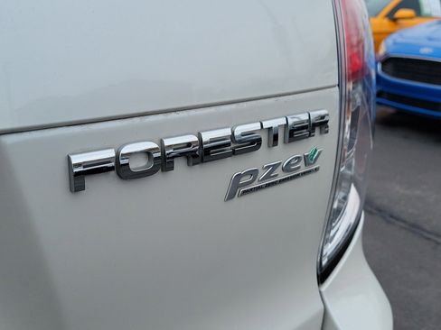 Used 2012 Subaru Forester 2.5X Premium w/ All-Weather Pkg image 6