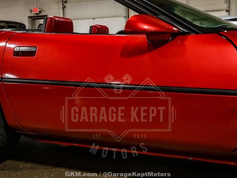 Used 1986 Chevrolet Corvette Convertible image 44