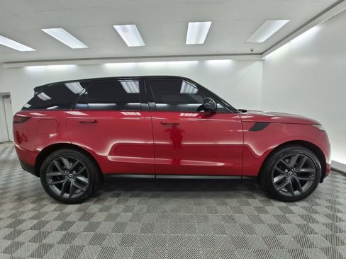 Used 2025 Land Rover Range Rover Sport SE AWD/4WD image 8