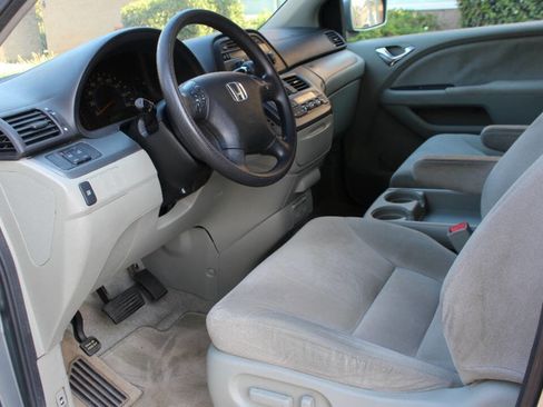 Used 2007 Honda Odyssey EX image 2