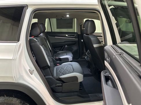 New 2026 Volkswagen Atlas Peak Edition AWD/4WD image 36