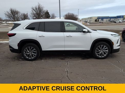 Used 2025 Buick Enclave Preferred image 11
