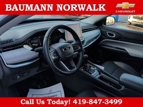 Used 2022 Jeep Compass Latitude image 23